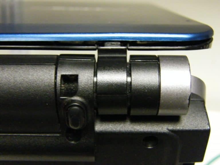 Laptop Hinge is Broken How to Fix? [Step By Step Guide]